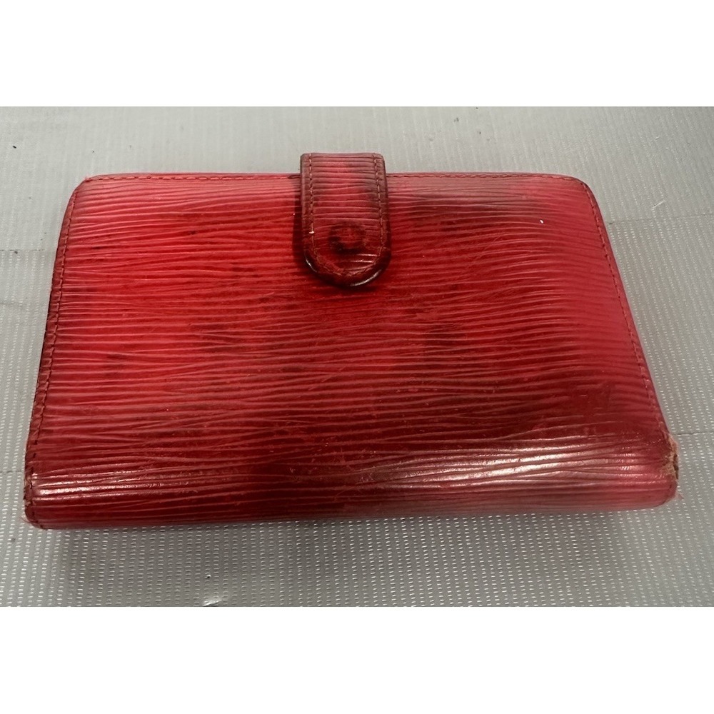 LOUIS VUITTON Epi Agenda Red LV Auth